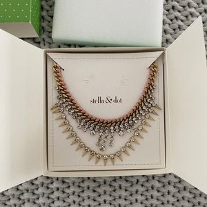 NEW Stella & Dot Merci Necklace